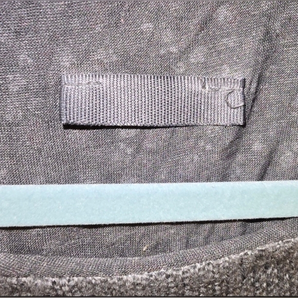 Made in Italy Layered Top Sweater with Scarf Charcoal Gray with Floral Women's M - Picture 5 of 9